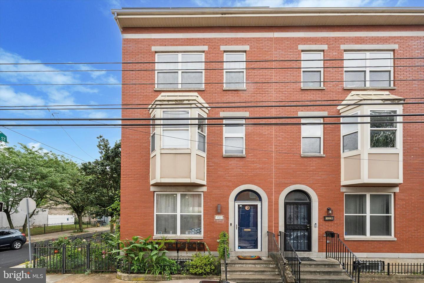 Property Photo:  1720 W Oxford Street  PA 19121 