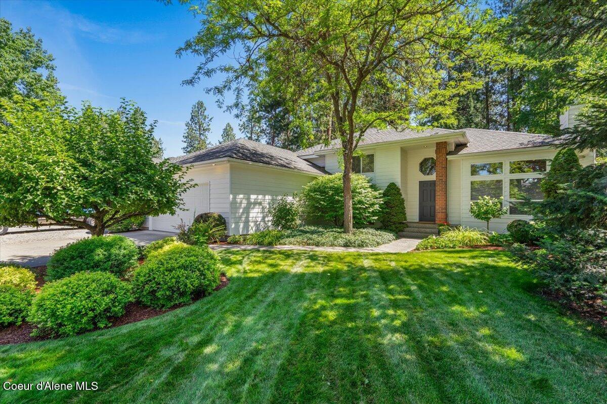 Property Photo:  415 S Glenwood Dr  ID 83854 