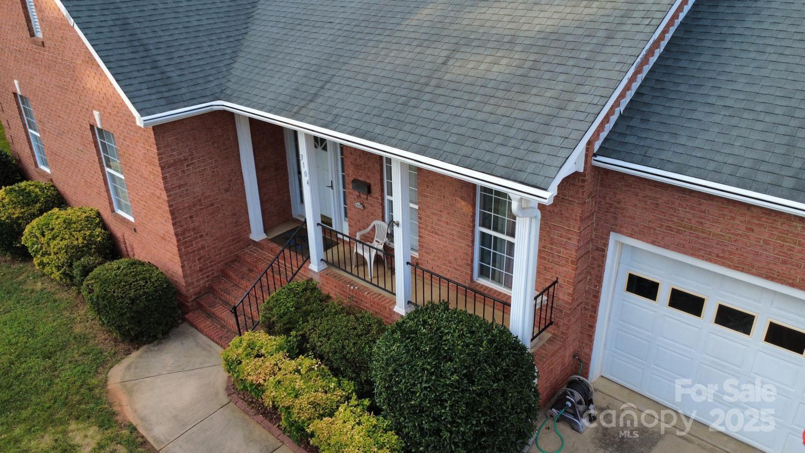 Property Photo: 3104 Yvonne Lane NC 28216