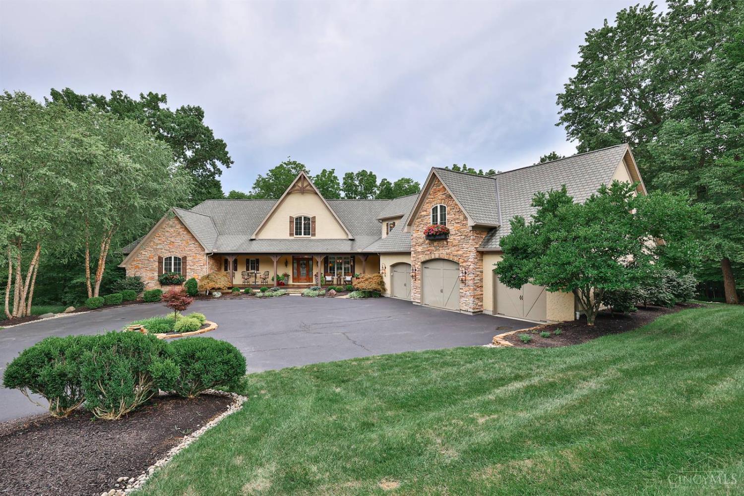 Property Photo: 1010 Spindletop Hill OH 45245