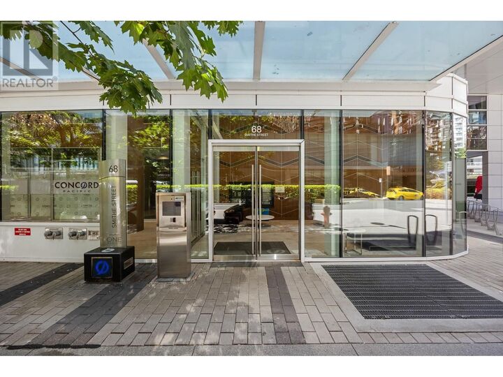 Property Photo: 68 Smithe Street 1122 BC V6B 0P4