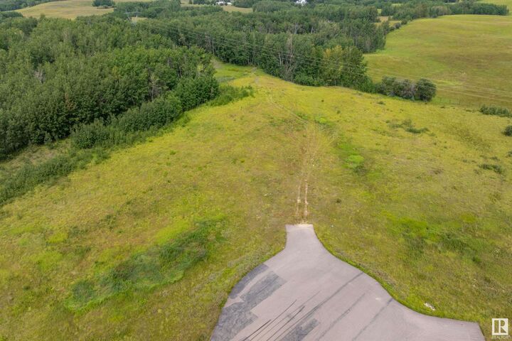 Property Photo:  53214 Rge Road 13 31  AB T7Y 0C1 