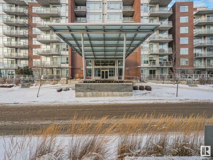 Property Photo:  2606 109 Street NW  AB T6J 3S9 