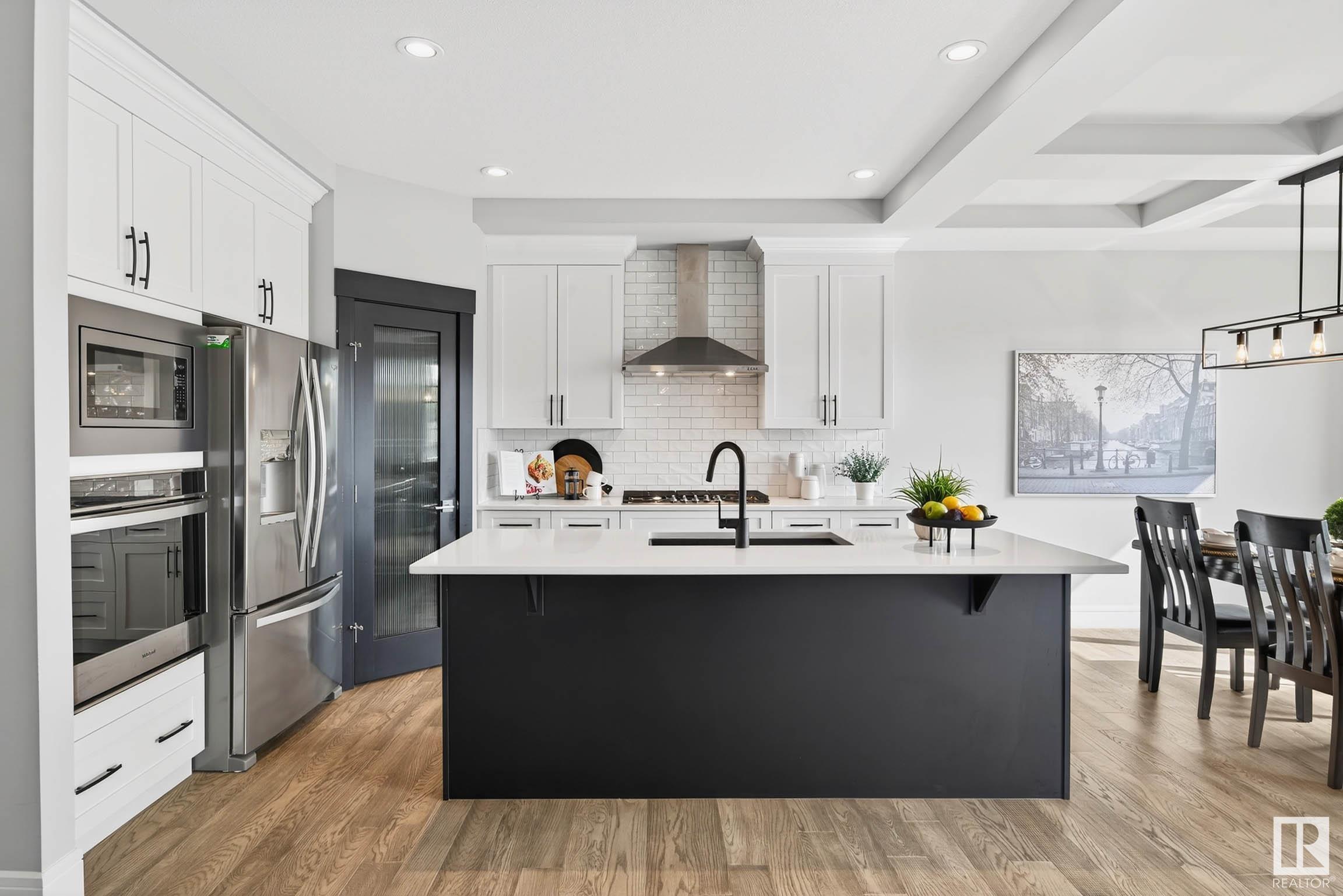 237 Hawks Ridge Boulevard NW  Edmonton AB T5S 0M1 photo