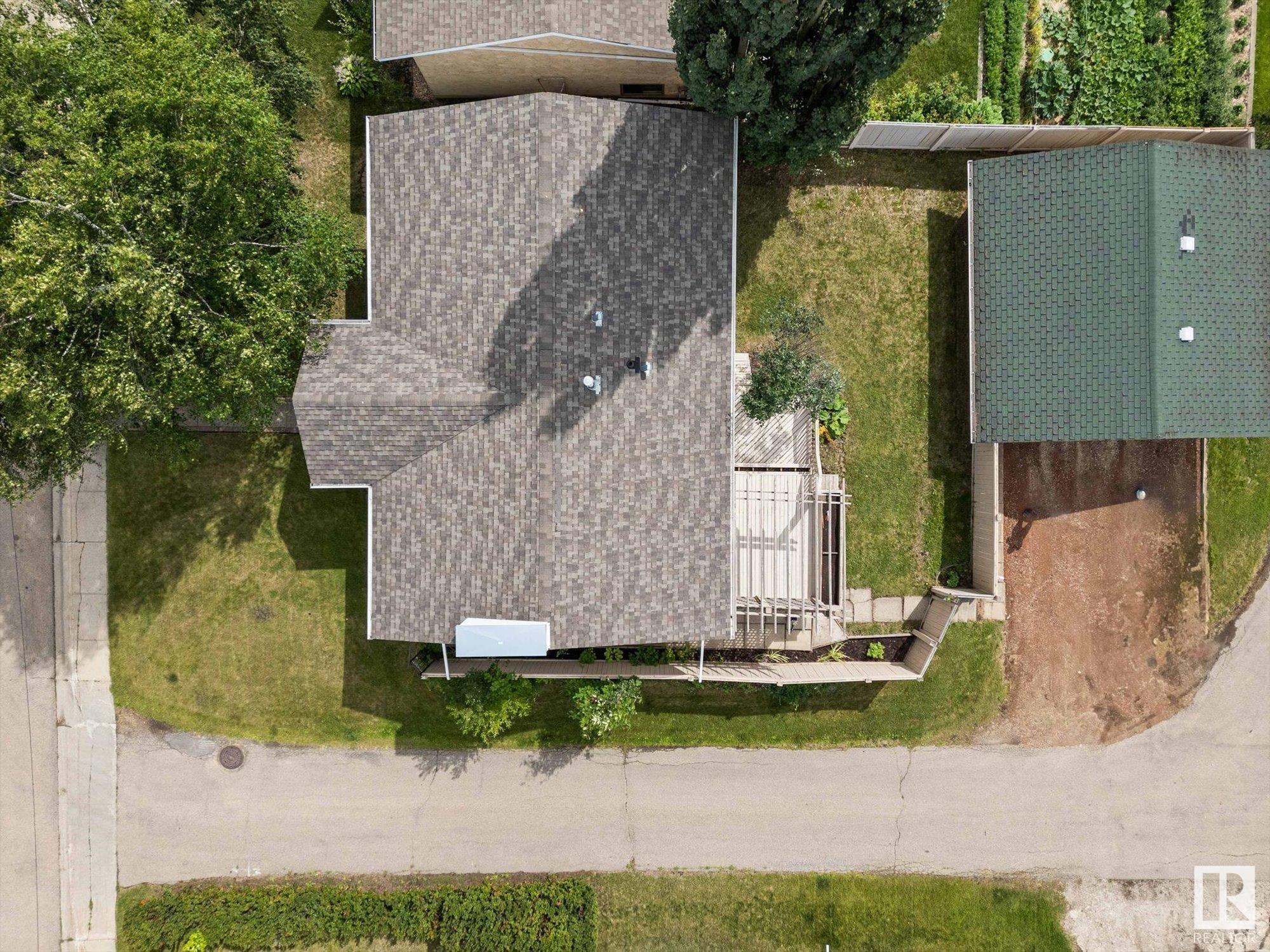 Property Photo: 51 West Terrace Place AB T7X 1T4