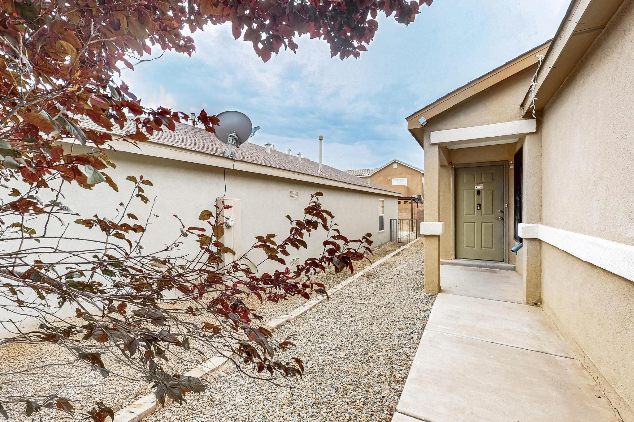 Property Photo: 10702 Gentry Lane SW NM 87121