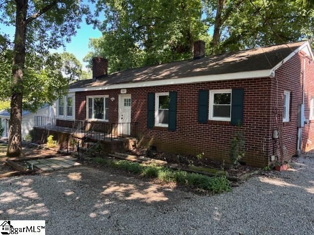 Property Photo:  210 Grace Avenue  SC 29640 