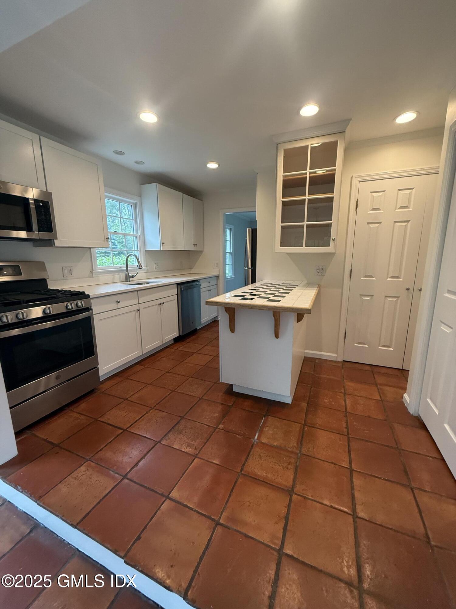 Property Photo: 14 Circle Drive CT 06830