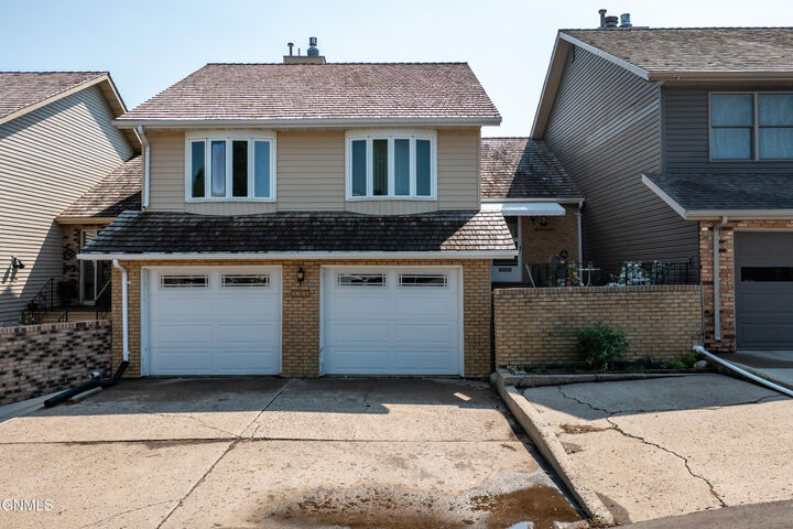 Property Photo: 535 Marilyn Drive NW ND 58554