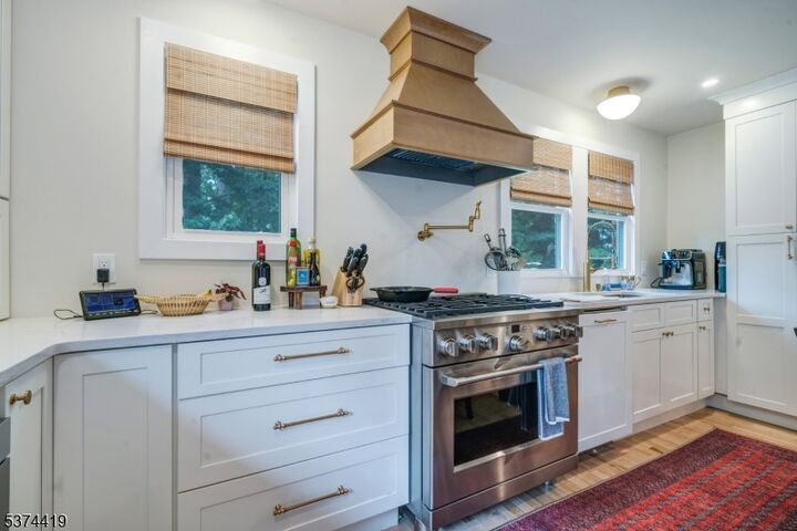 Property Photo: 14 Hickory St NJ 07016