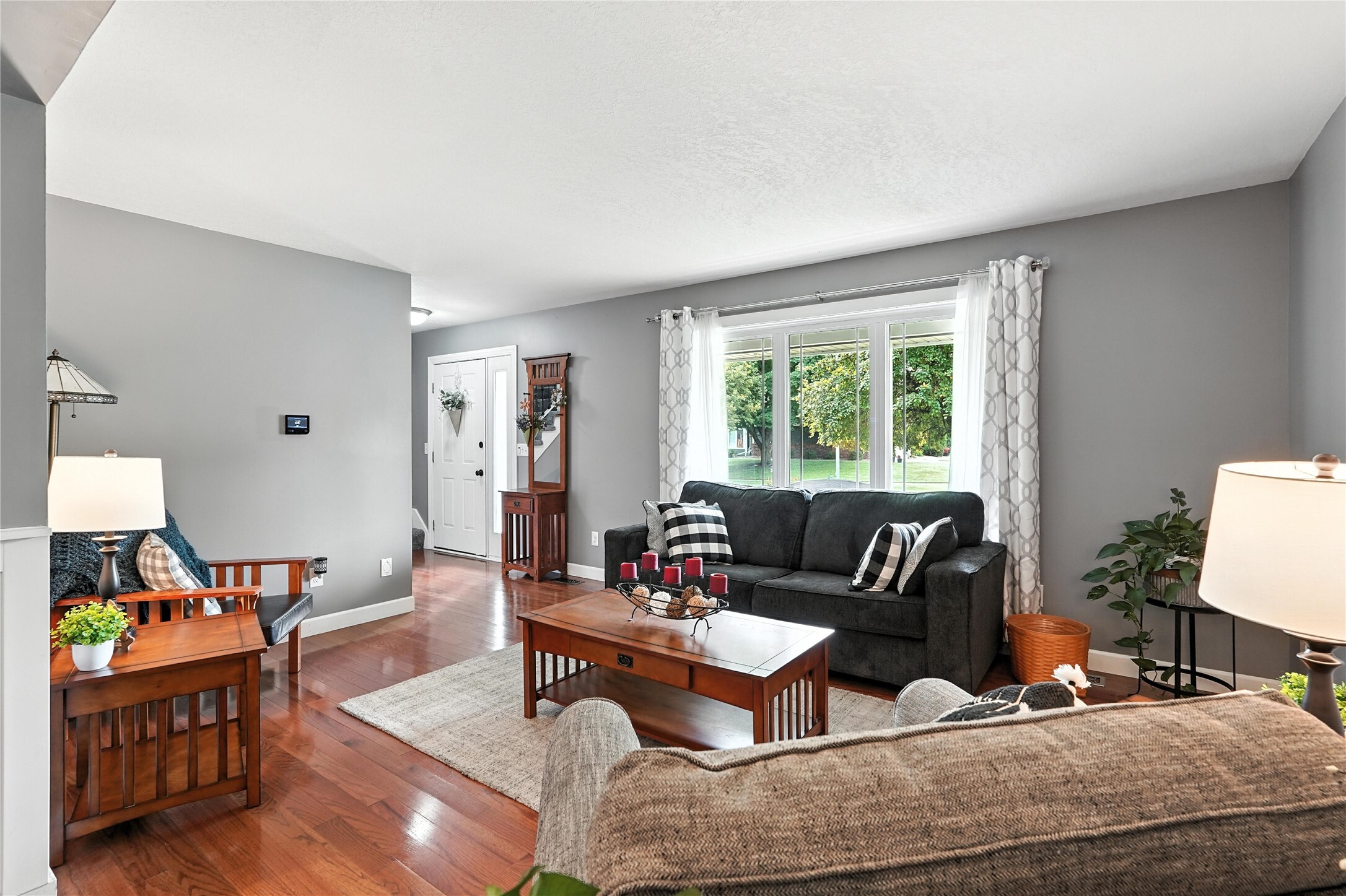 Property Photo:  722 SE Richland Court  IA 50021 