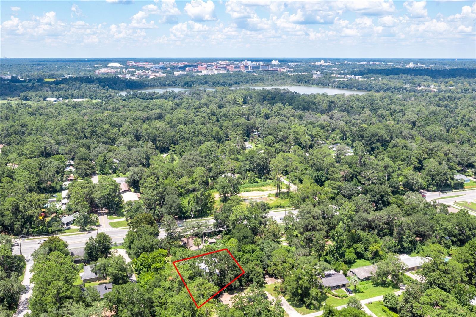 Property Photo: 4105 SW 20th Terrace FL 32608