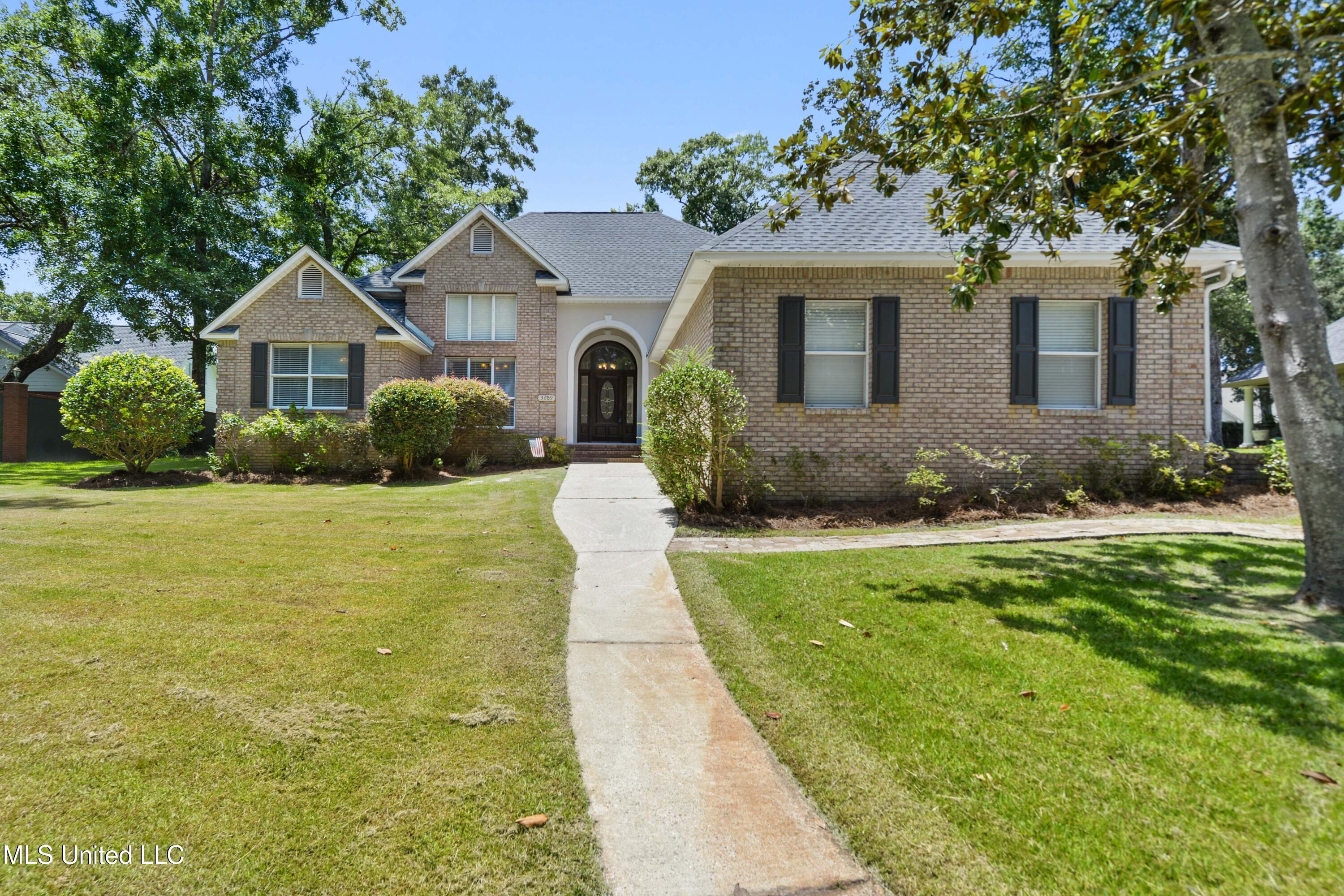 Property Photo:  3609 Portree Place  MS 39564 