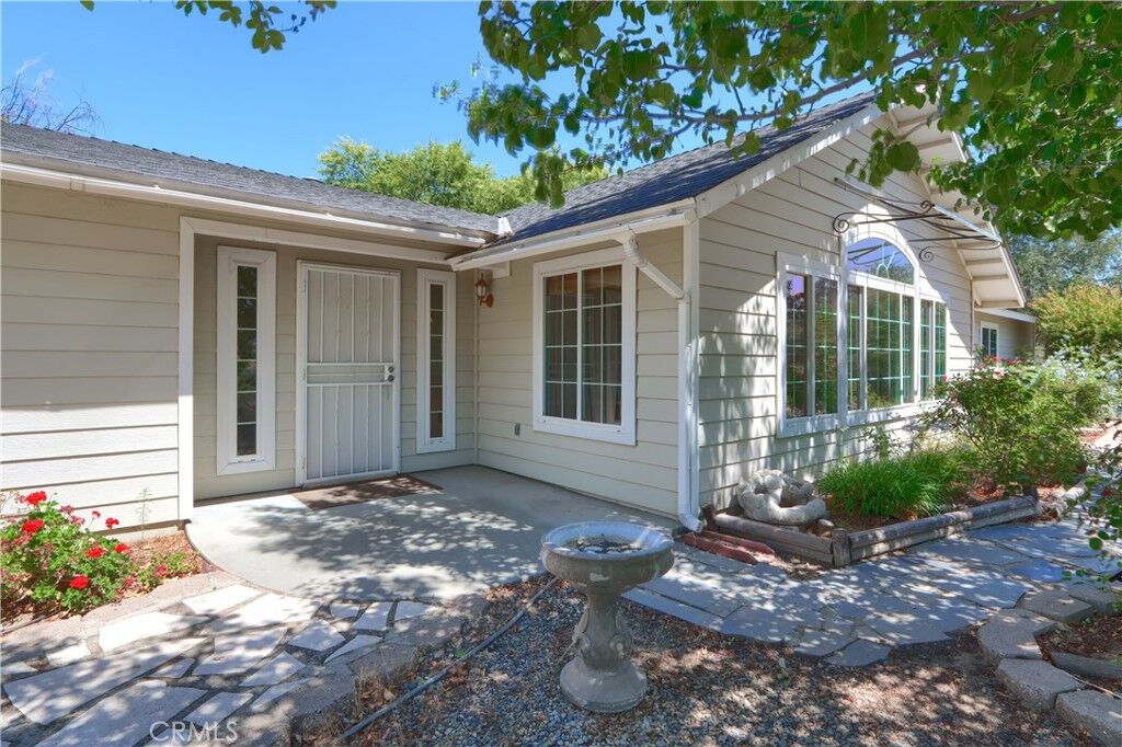 Property Photo:  35777 Road 606  CA 93653 