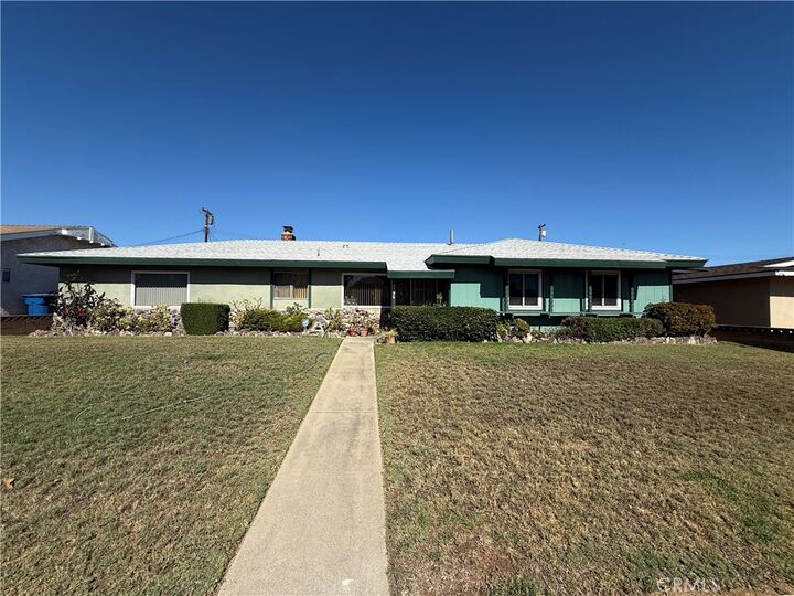 Property Photo:  2996 Gladstone Street  CA 91767 