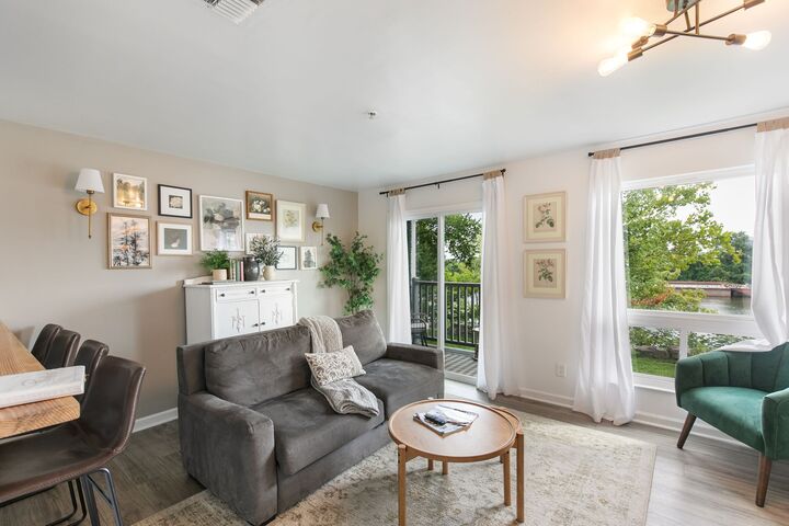 Property Photo:  740 1st Ave N  TN 37201 