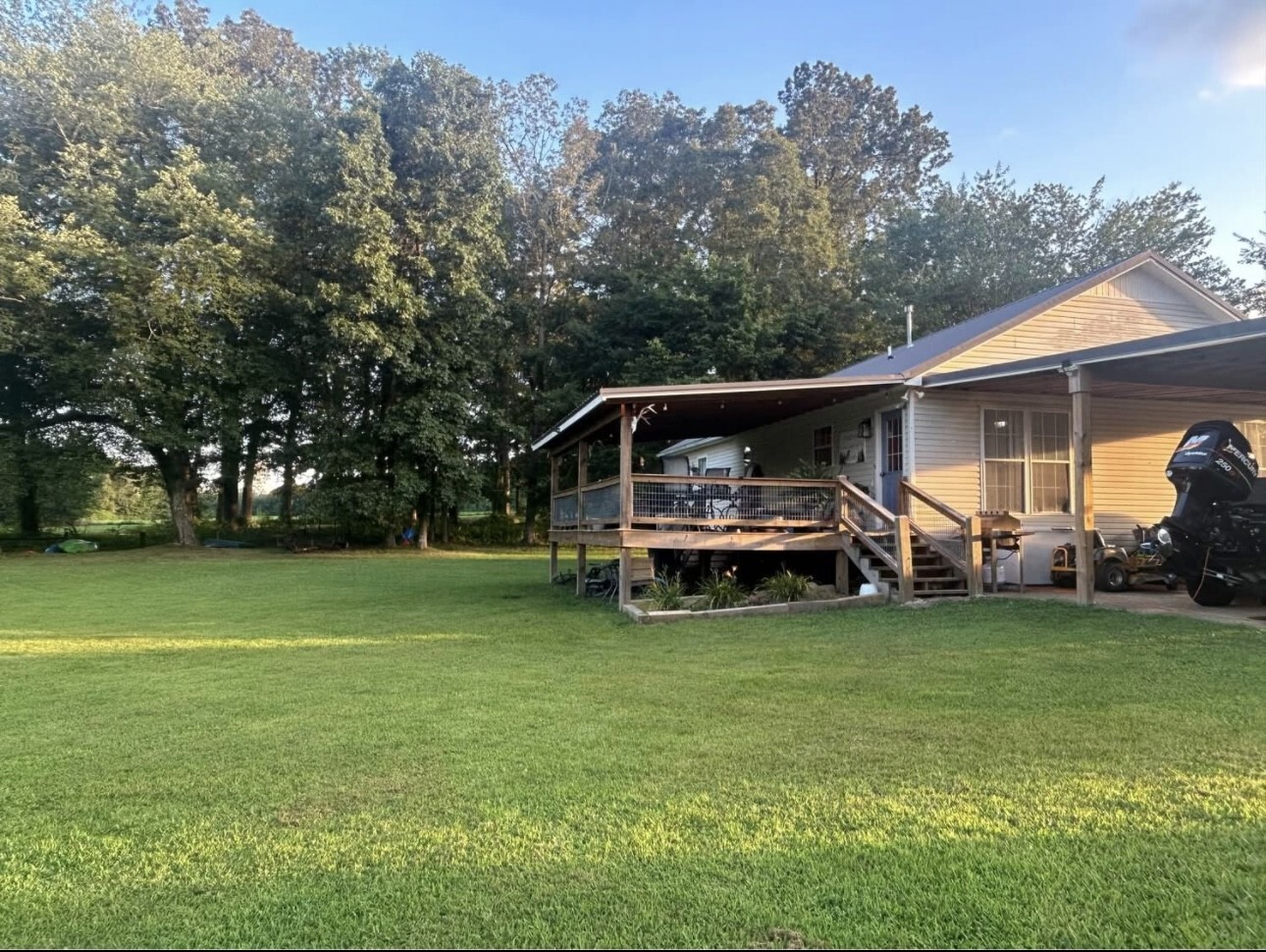 Property Photo:  110 E Laurel Dr  TN 38464 