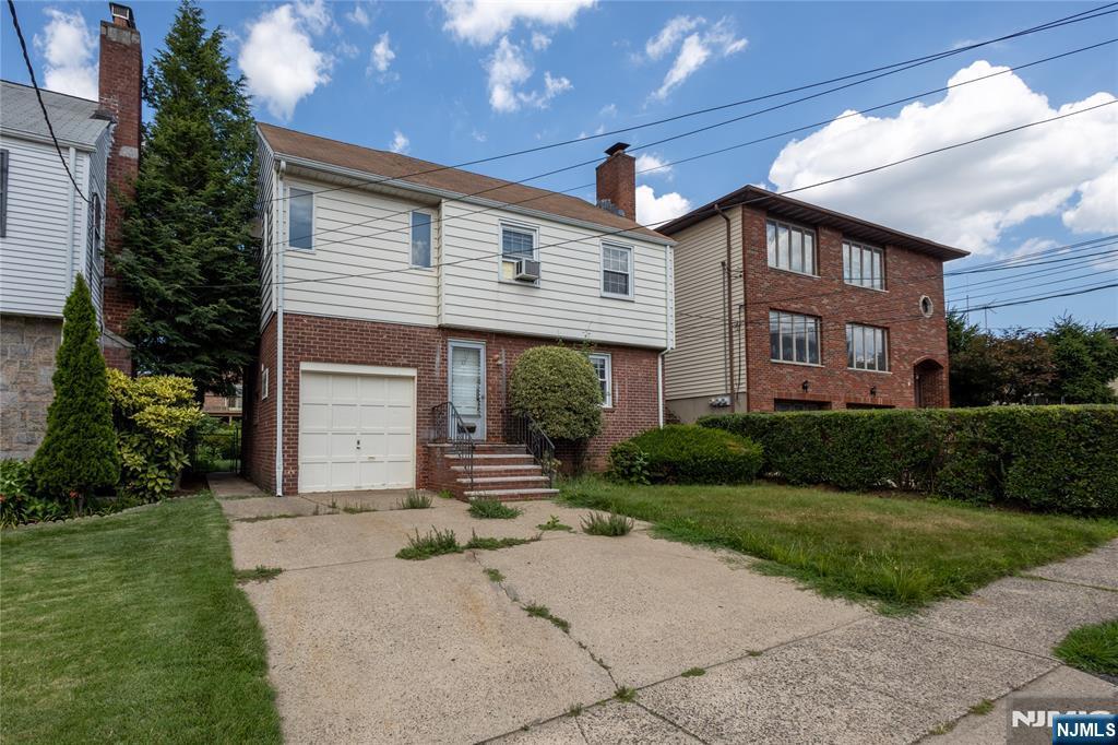 Property Photo: 15 Harwood Terrace NJ 07650