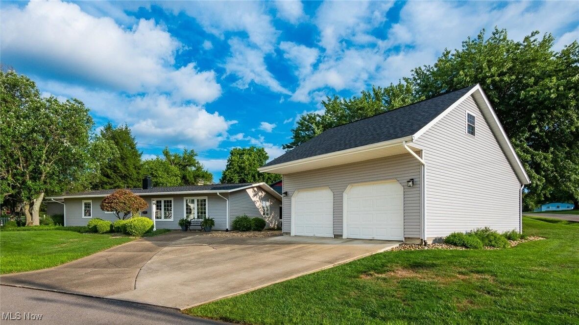 Property Photo: 1630 Marion OH 43701