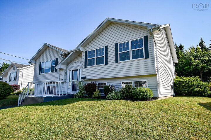 Property Photo: 31 Barry Crescent NS B3R 2L7