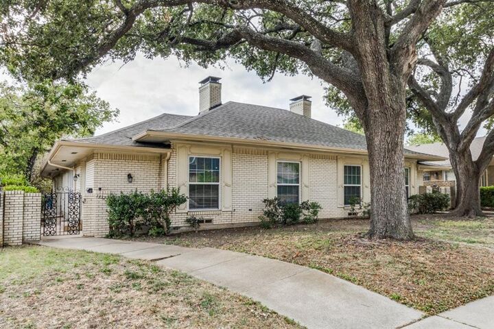 Property Photo: 13324 Southview Lane TX 75240