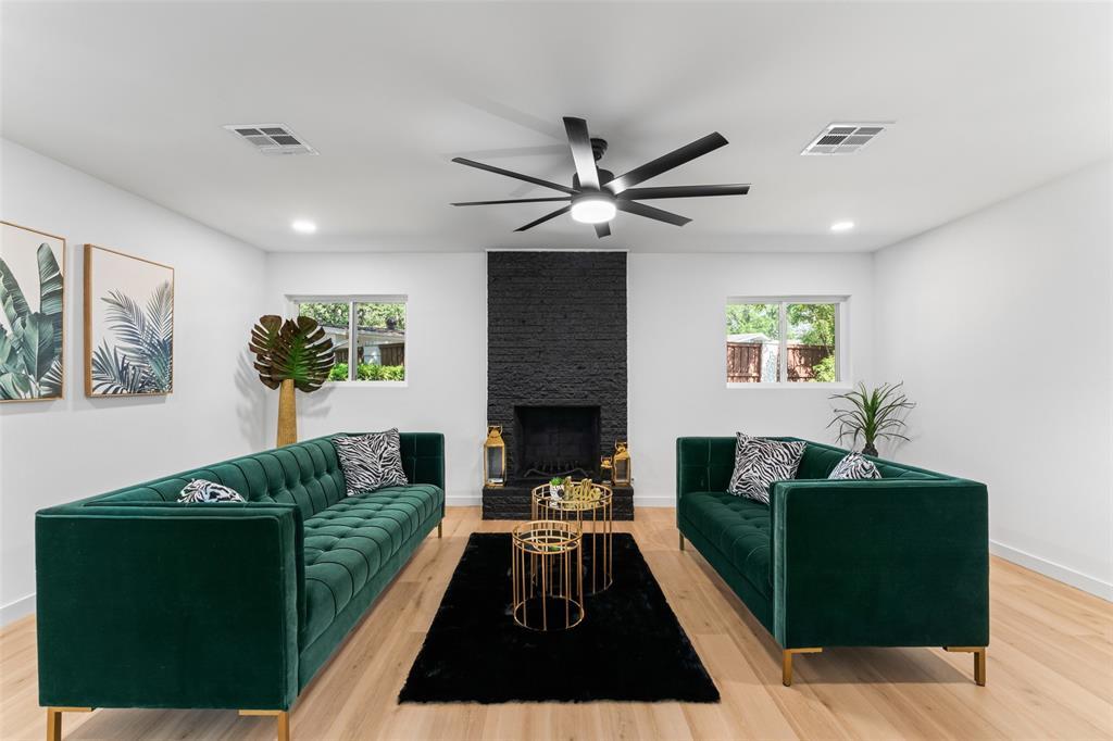 Property Photo: 1626 Fair Court TX 75060