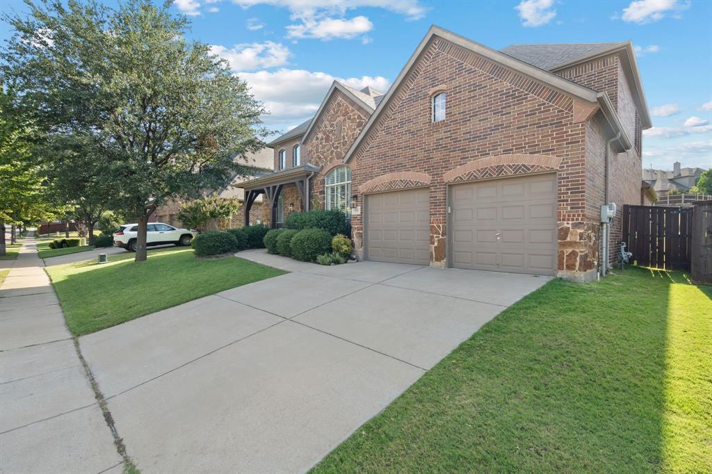 Property Photo:  9728 Sam Bass Trail  TX 76244 
