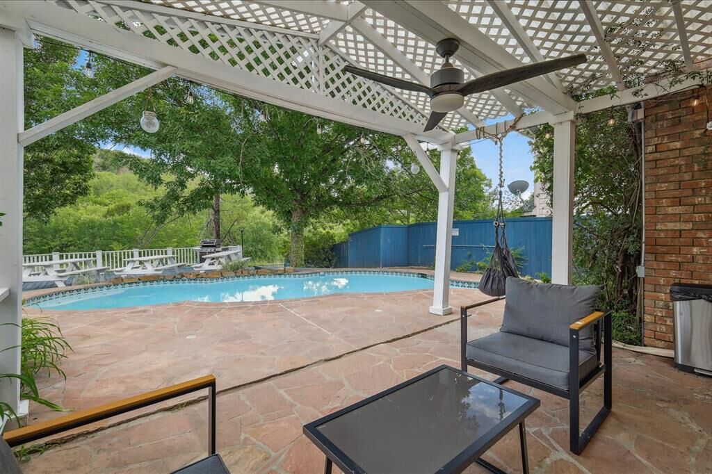 Property Photo:  8428 Creekbluff Drive  TX 75249 