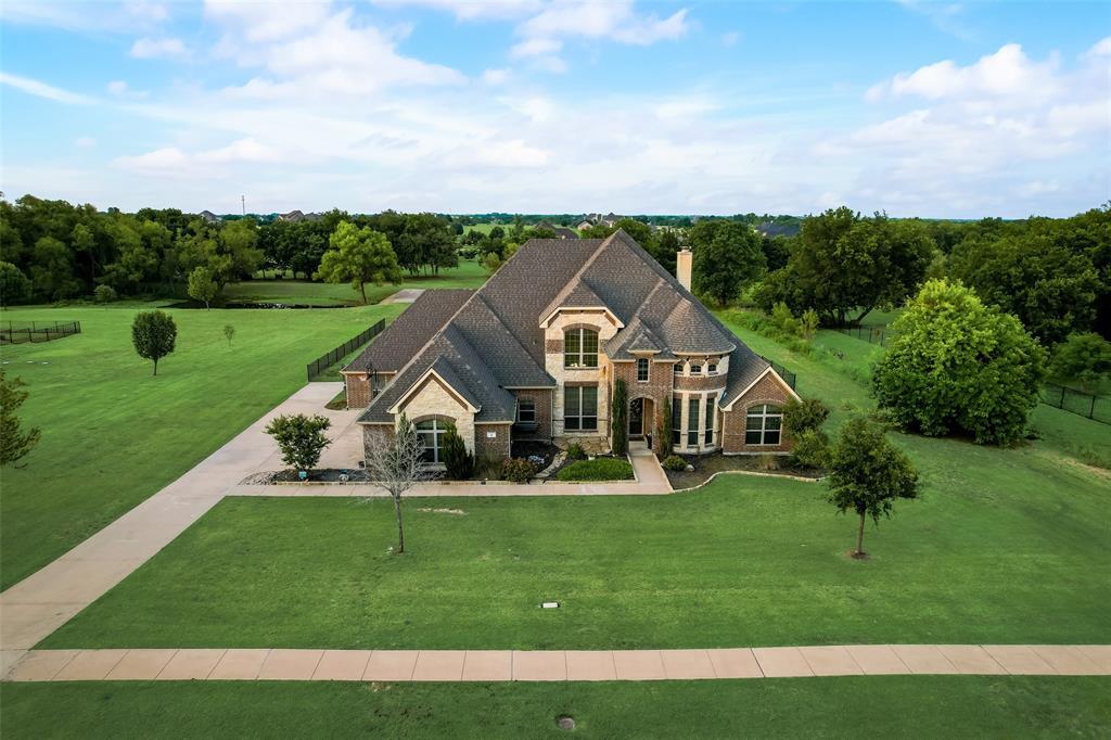 Property Photo: 6 Chapel Hill Lane TX 75032