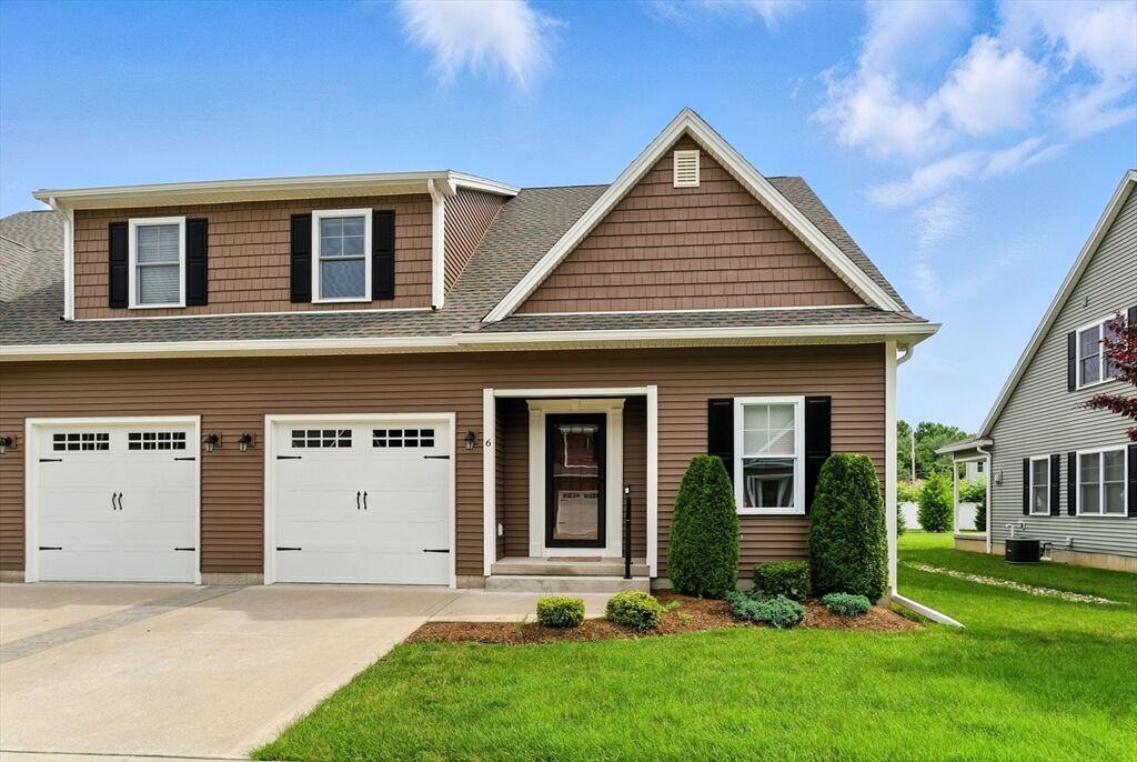 Property Photo:  6 Saint Andrews Way 6  MA 01089 