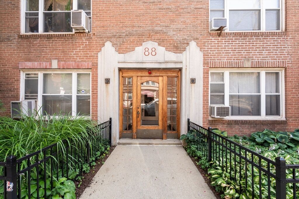 Property Photo:  88 Strathmore 7  MA 02135 