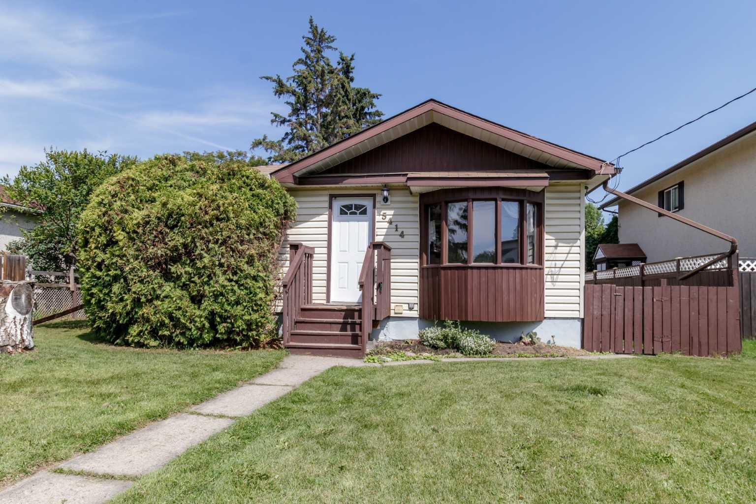 Property Photo:  5414 38 Street  AB T4N 0X6 