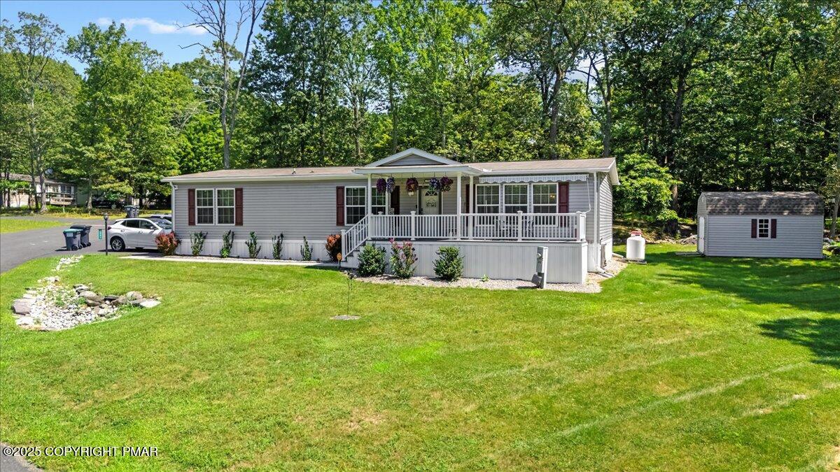 Property Photo: 7587 Rocky Ridge Road PA 18302