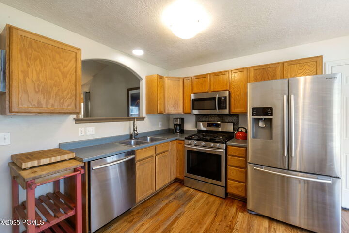 Property Photo: 1103 E 220 N UT 84032