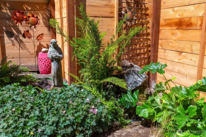 Property Photo:  8544  9th Avenue NW  WA 98117 