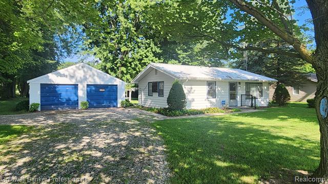 Property Photo: 5847 W Lapeer Road MI 48461