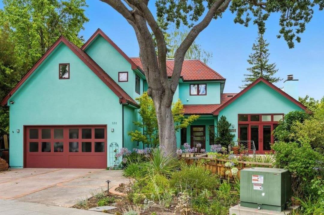 Property Photo: 881 Northampton Drive CA 94303