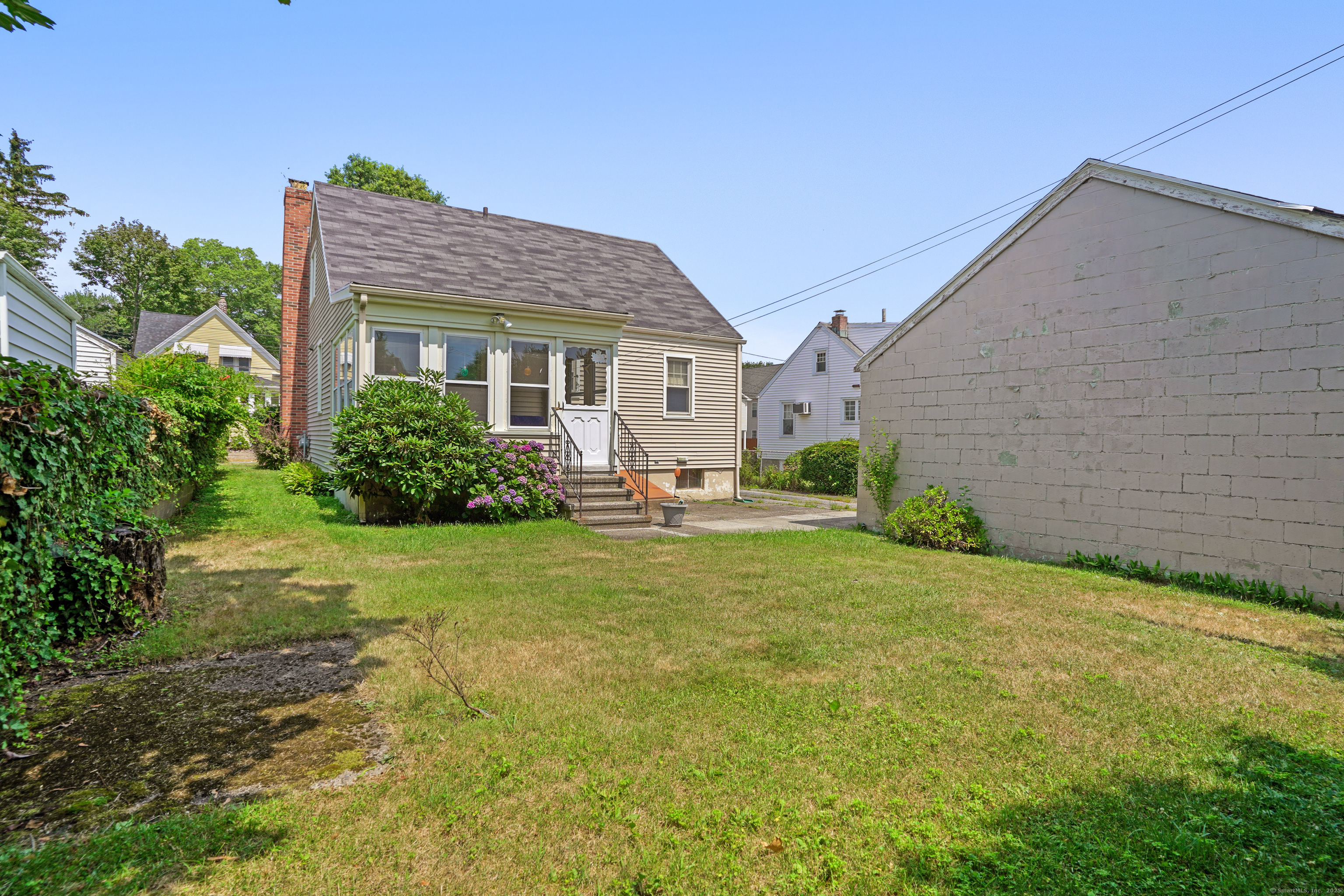 Property Photo: 669 Clark Street CT 06606