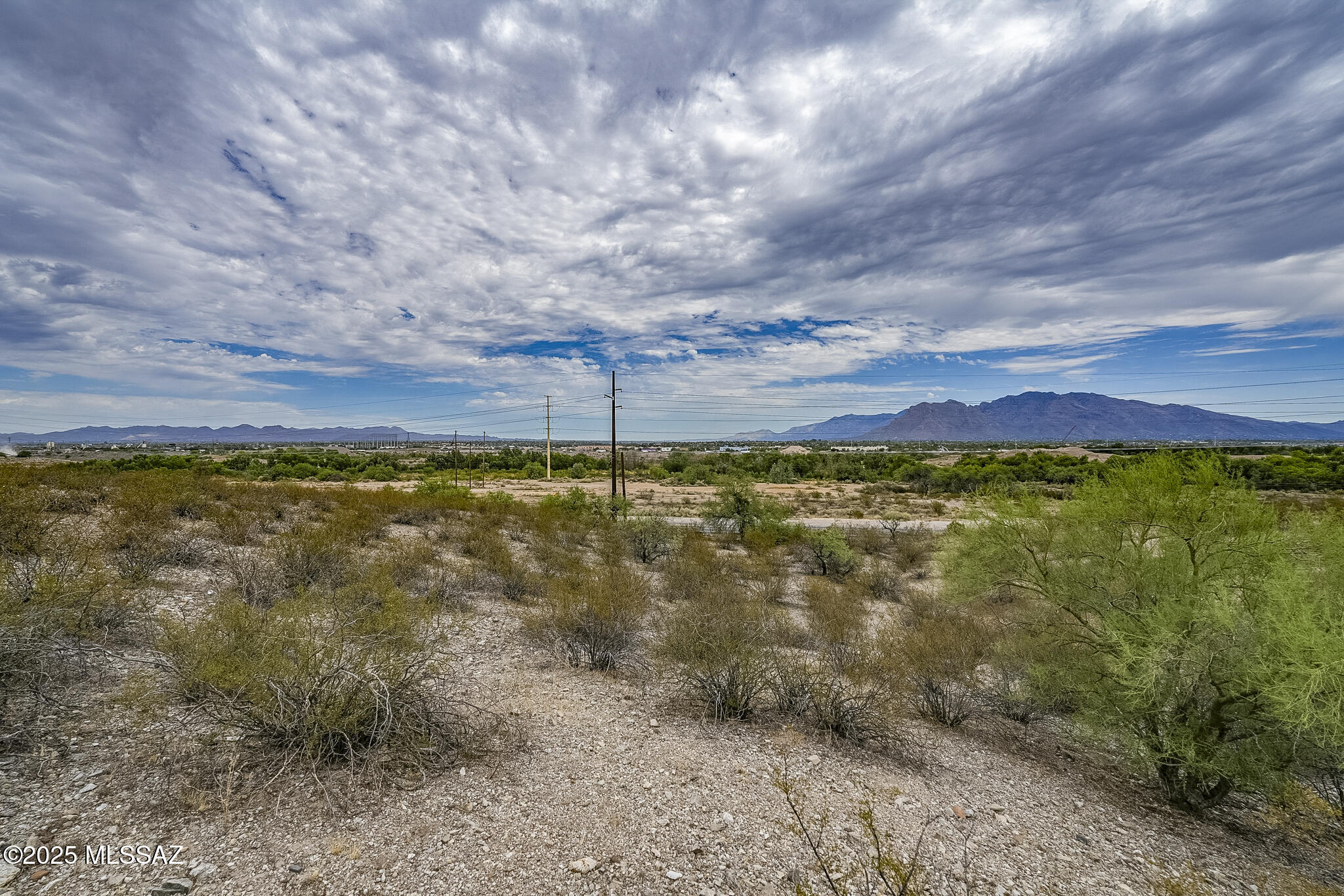 Property Photo: 5735 N Silverbell Road AZ 85743
