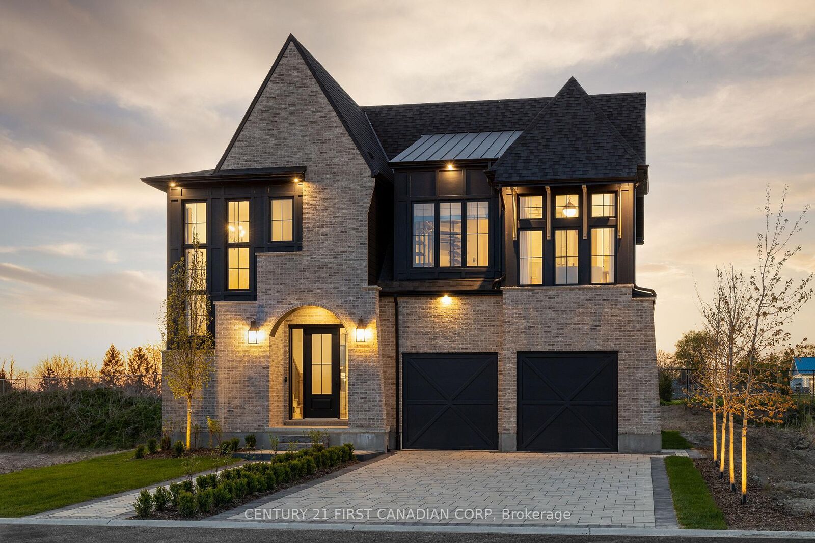 Property Photo:  2166 Linkway Boulevard  ON N6K 0C8 