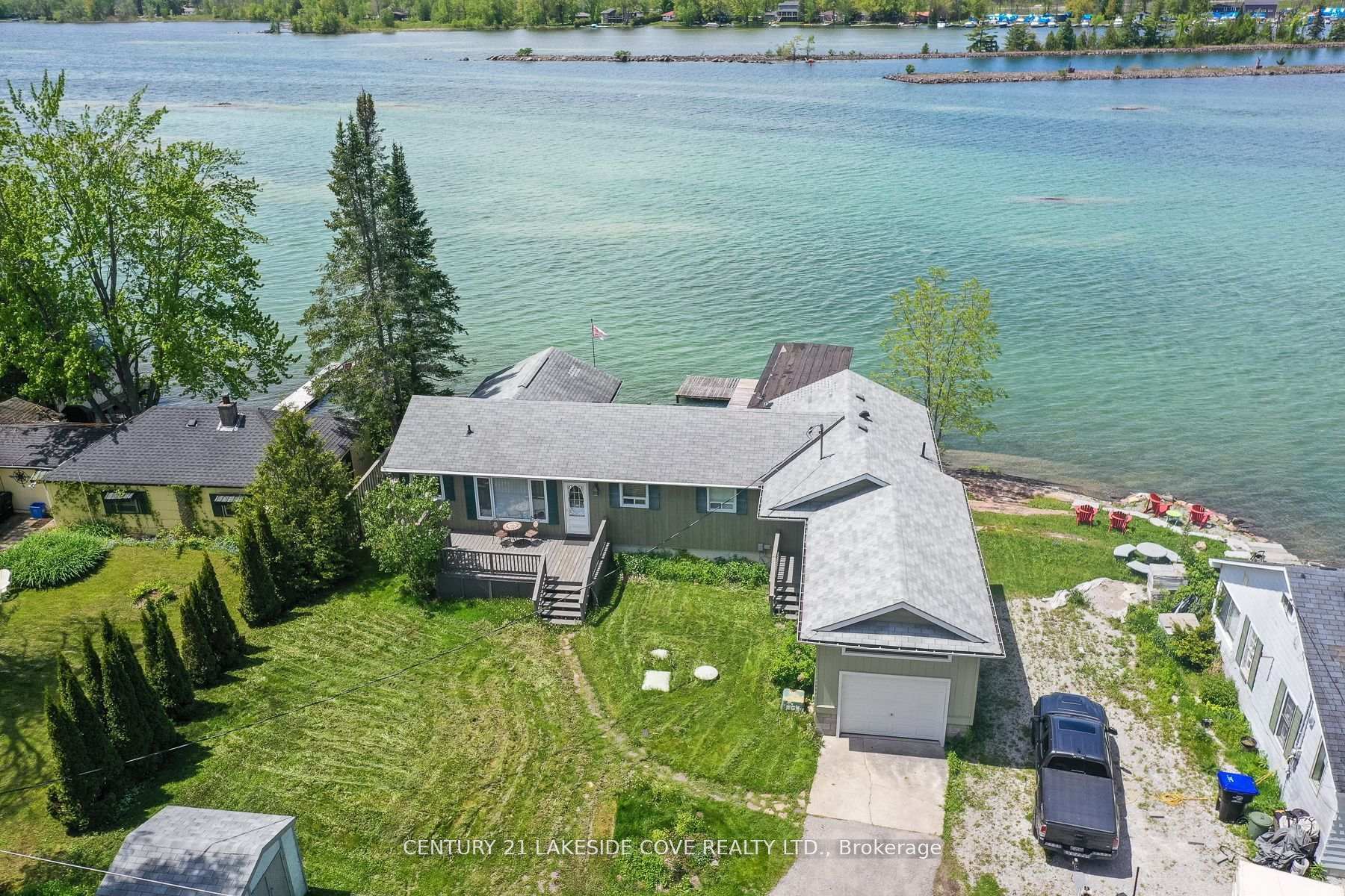 Property Photo: 7712 Oak Point Road S ON L0K 2B0