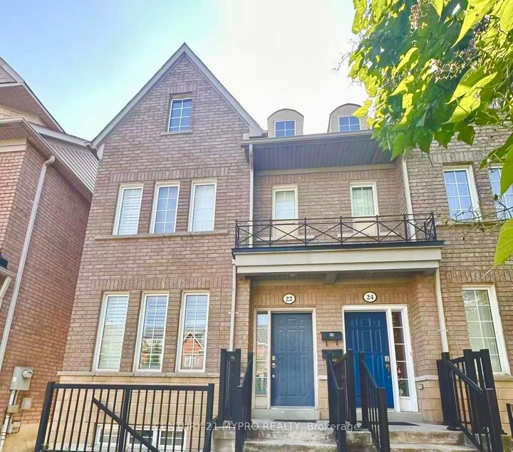 Property Photo: 22 Mansur Terrace ON M3J 3R1