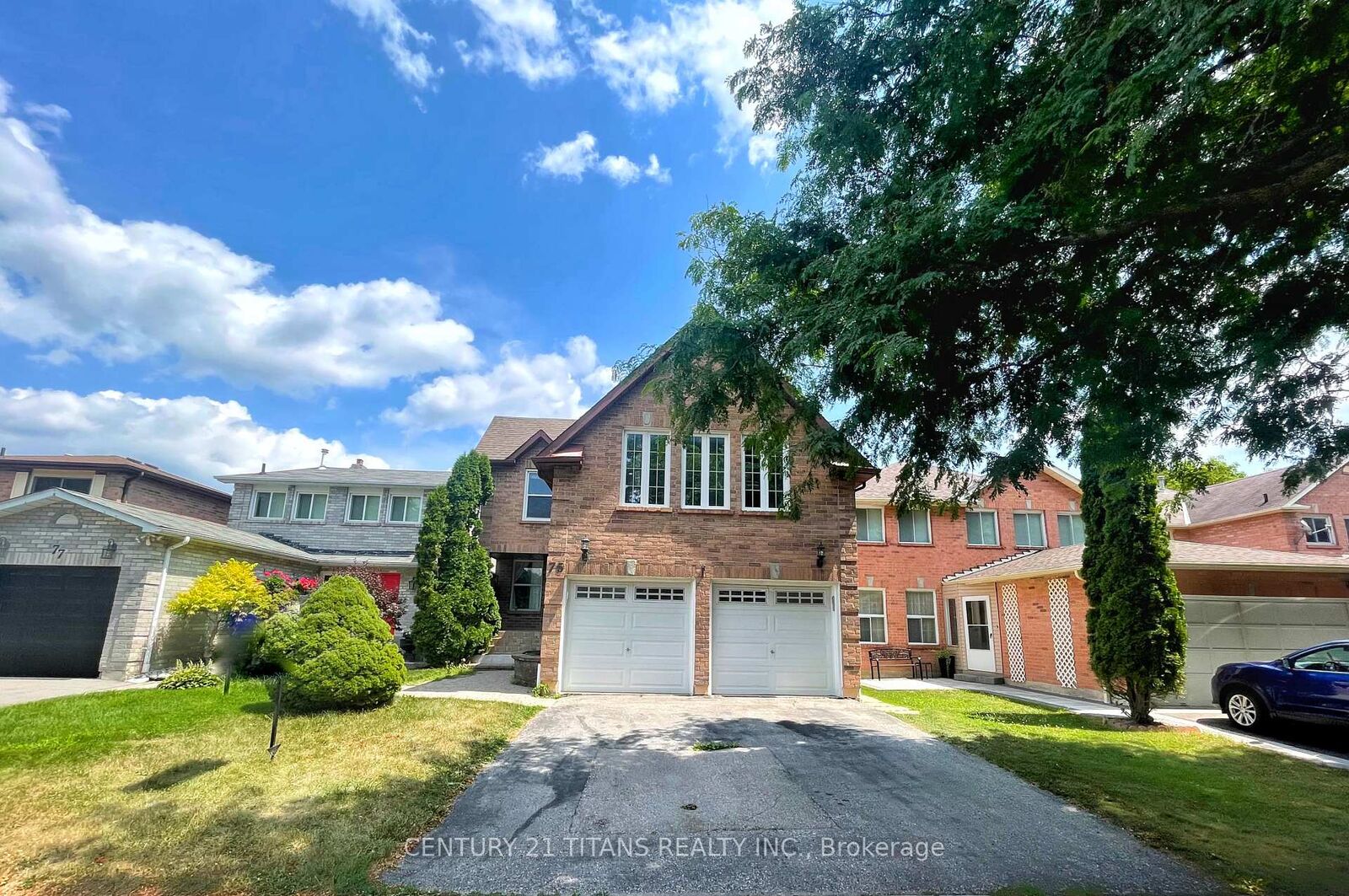 Property Photo:  75 Daniels Crescent  ON L1T 1Y7 