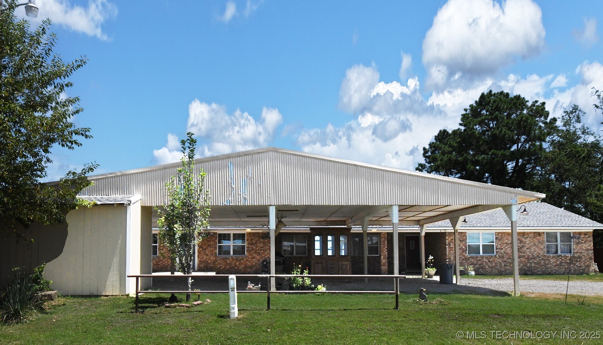 Property Photo: 107903 S 4570 Road OK 74955