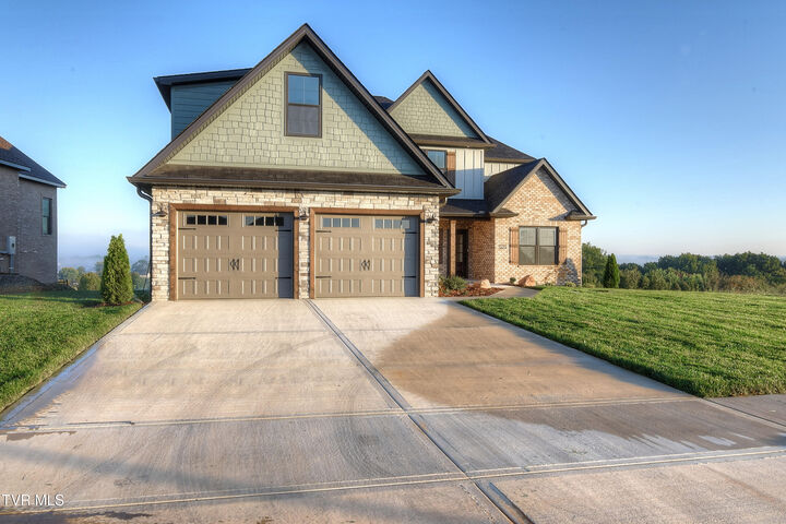 Property Photo:  104 Glaze Farm Way  TN 37615 