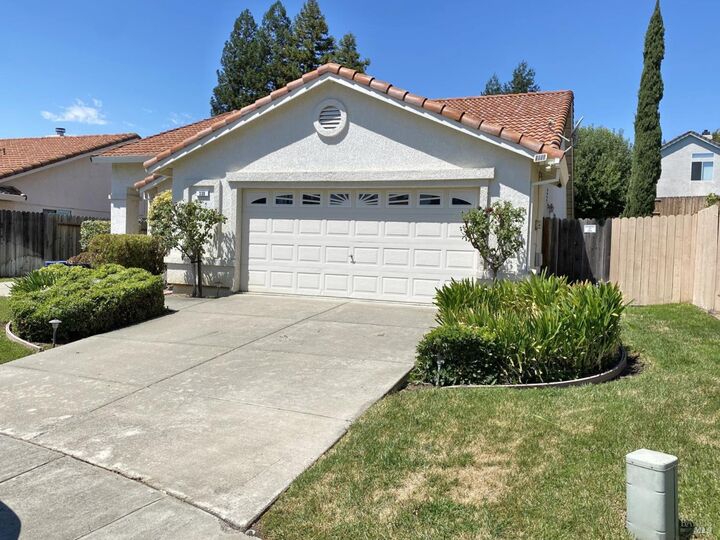 Property Photo:  330 Crow Canyon Court  CA 95688 