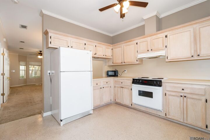 Property Photo: 4140 Jefferson Woods Dr LA 70809