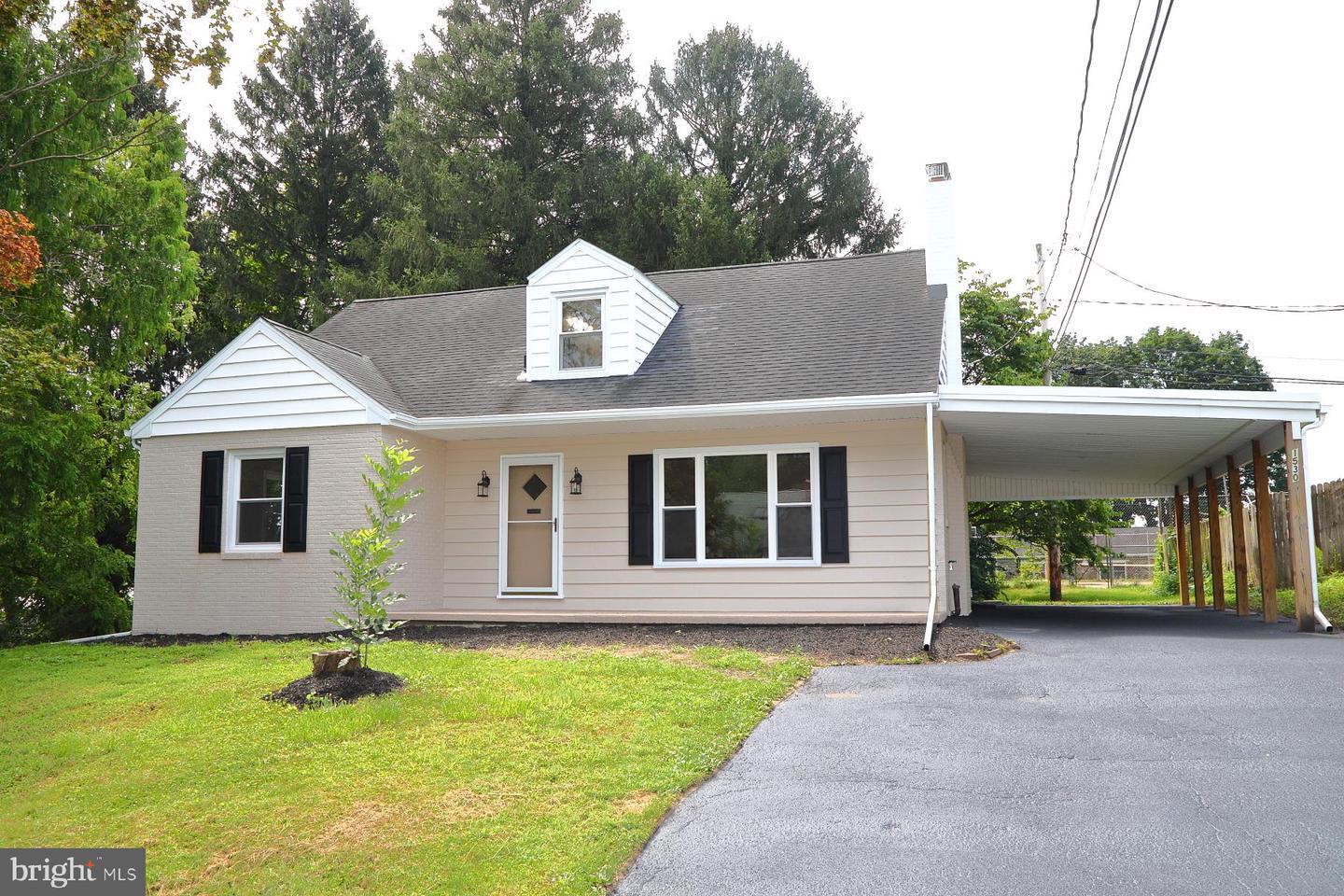 1530 Ridgeview Avenue  Lancaster PA 17603 photo