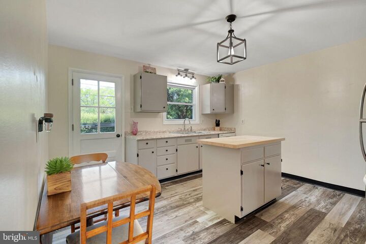 Property Photo: 1523 Cherry Lane PA 19464