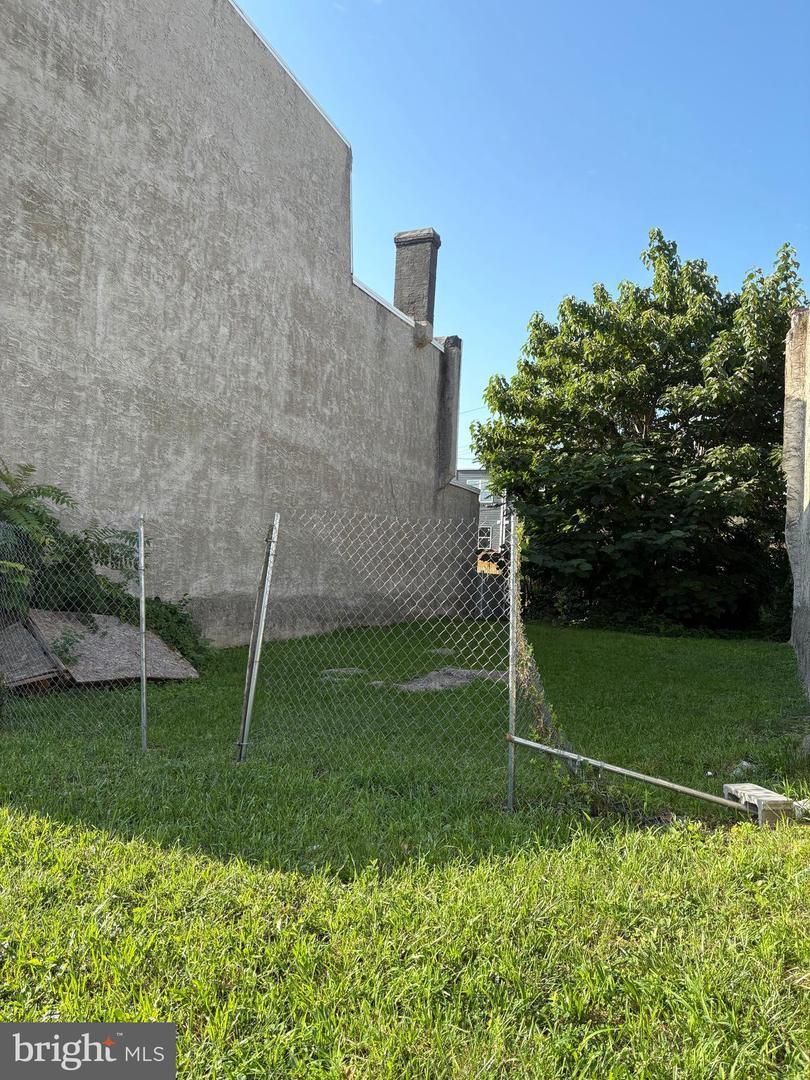 Property Photo:  3132-3134 W Montgomery Avenue  PA 19121 